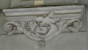 Fenstersims-Verzierung außen